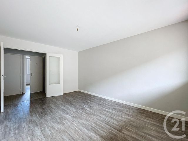 Appartement F1 à vendre - 2 pièces - 32.13 m2 - VARENNES SUR ALLIER - 03 - AUVERGNE - Century 21 Lefèbvre Immobilier