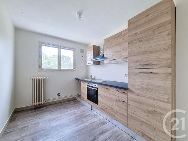 Appartement à louer - 3 pièces - 81.24 m2 - VARENNES SUR ALLIER - 03 - AUVERGNE - Century 21 Lefèbvre Immobilier